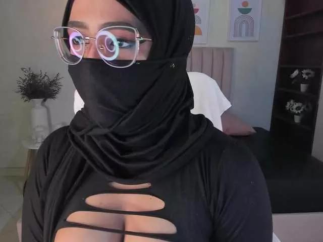 sasha-anaan from BongaCams
