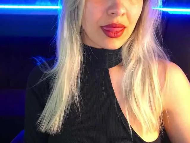 SashaBlooms from BongaCams