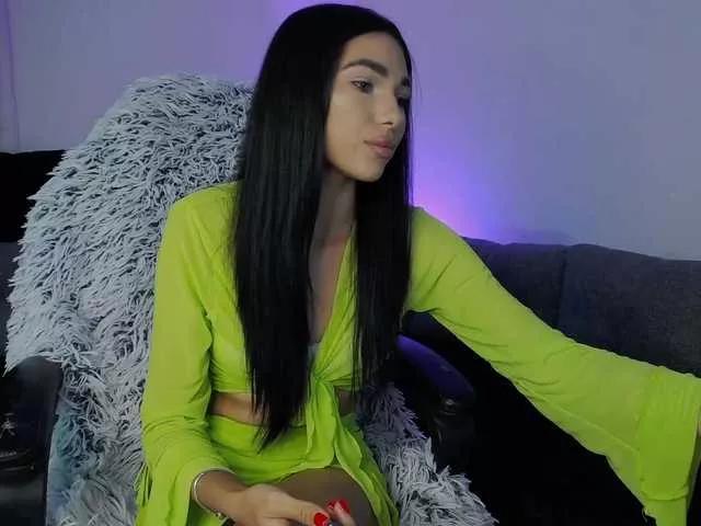 Sashaluvv from BongaCams