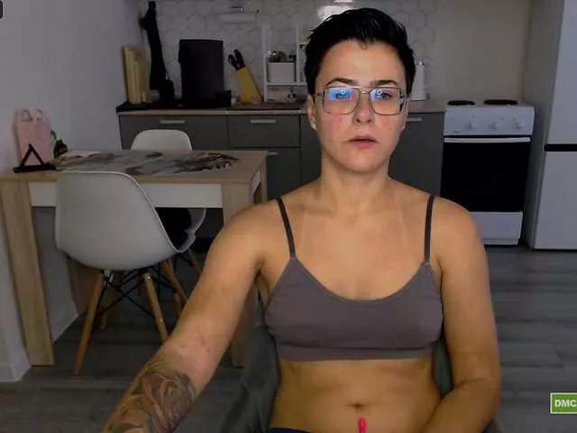 Sashanotfound from BongaCams