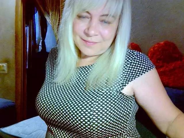 Savan35na from BongaCams
