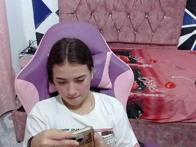 scarleth18 from BongaCams is Freechat