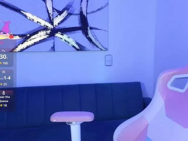 selenaM from BongaCams