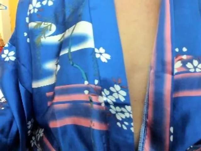 sensugirl from BongaCams