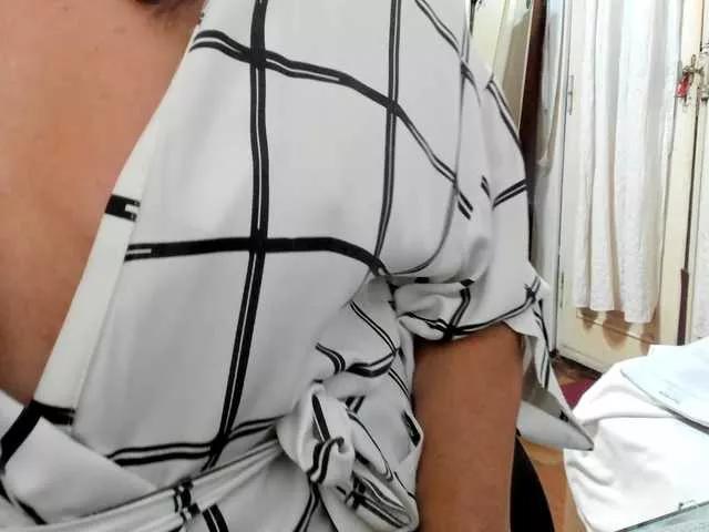 sensugirl from BongaCams