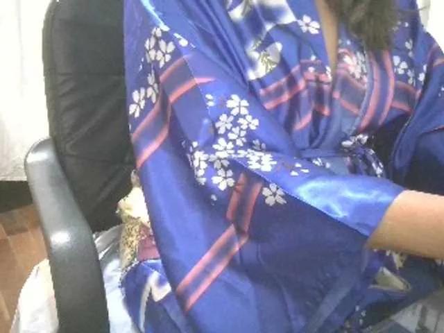 sensugirl from BongaCams