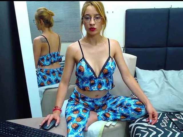 sexxemma23 from BongaCams