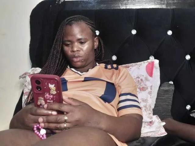 Sexynina25 from BongaCams is Freechat