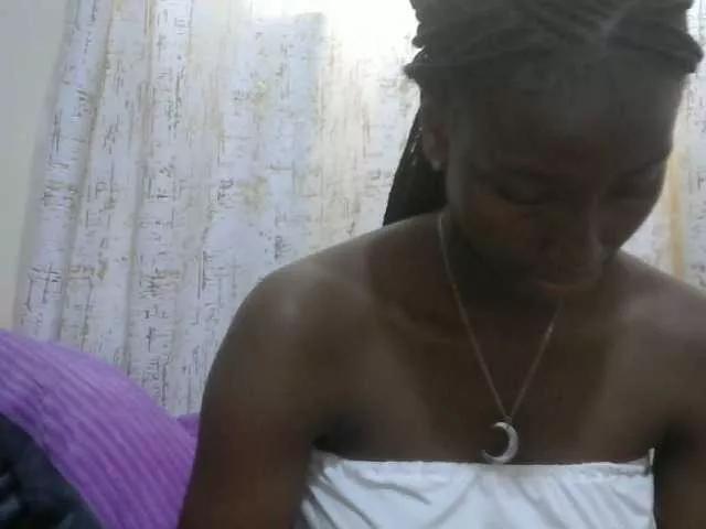 Sexythiny from BongaCams is Freechat