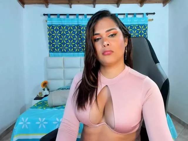 Shadiaorozco webcams show profile image 