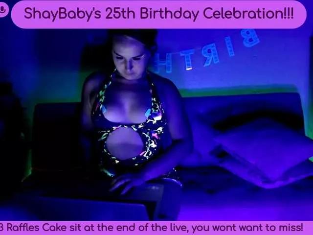 Discover our girls online shows and discover the company of countless livestreamers, with stunning shapes, sex toys and more.
