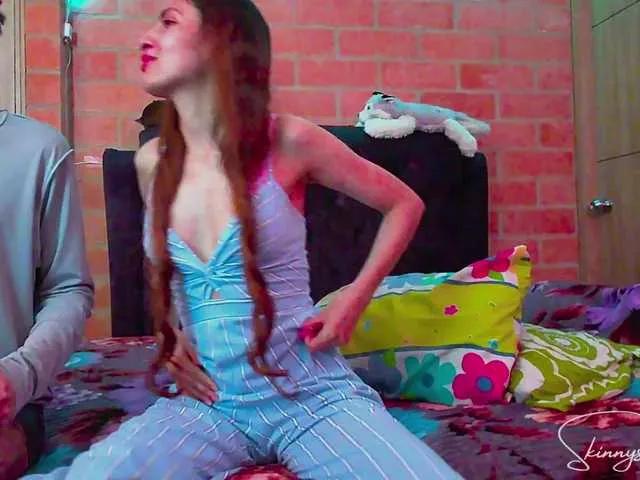 SkinnysCouple from BongaCams is Freechat