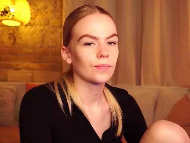 SnowwBarbie from BongaCams is Freechat