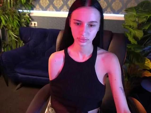 SnowWhiteee from BongaCams is Freechat
