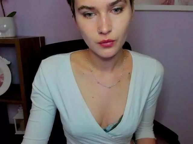 Soft-sarah webcams show profile image 