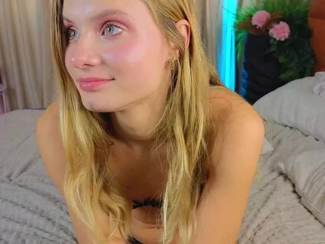 Photos of SoftBliss from BongaCams is Freechat