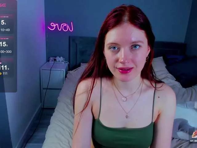 Discover our girls online shows and discover the company of countless livestreamers, with stunning shapes, sex toys and more.