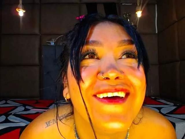 SunnyGill from BongaCams