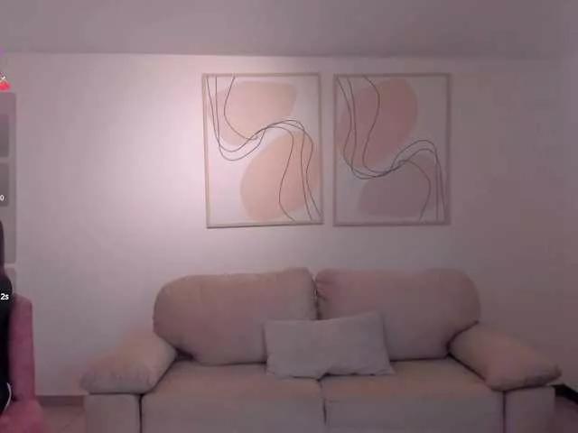 SussyBell from BongaCams