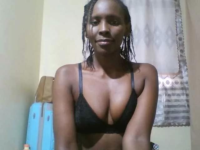 SweeetEmmah from BongaCams