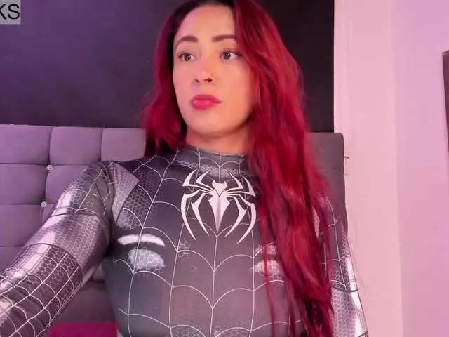 Discover our girls online shows and discover the company of countless livestreamers, with stunning shapes, sex toys and more.