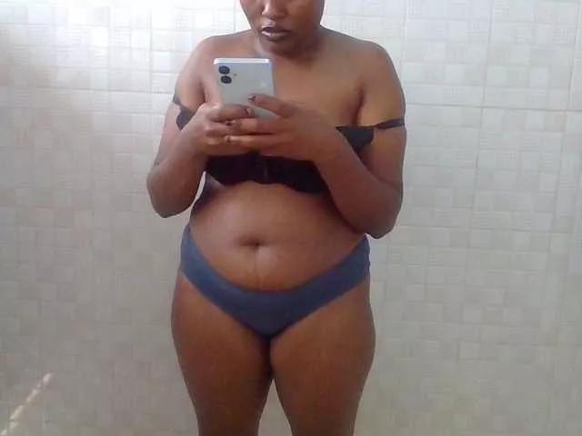 Sweetass21 from BongaCams