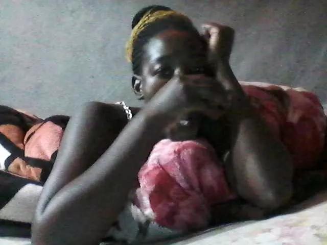 Sweetcandy2004 from BongaCams is Freechat