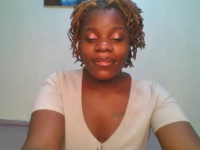 Sweetchelly from BongaCams