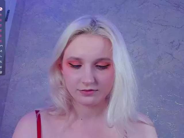 sweeteRose from BongaCams