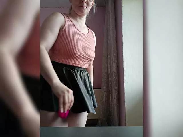 Sweetie454 from BongaCams