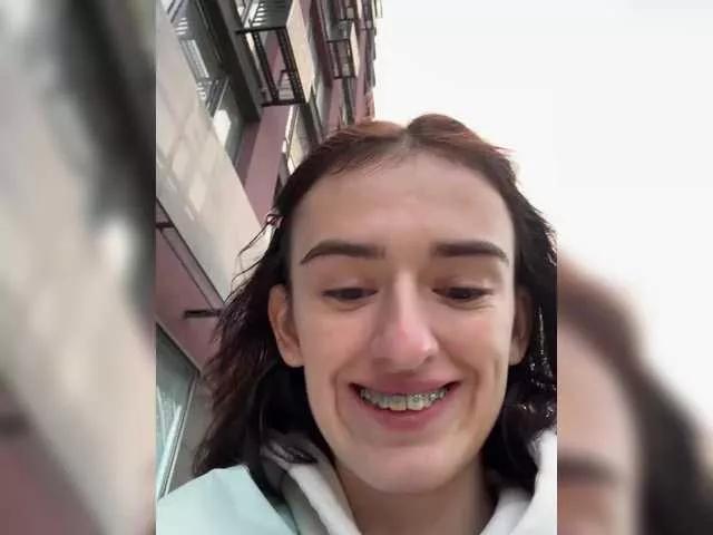 SweetieTati from BongaCams