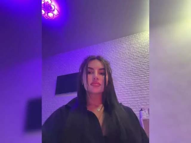 sweetkira25 from BongaCams
