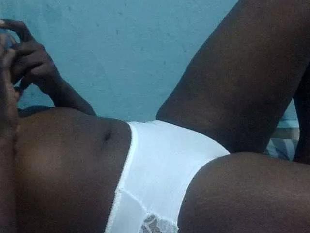Sweetmella from BongaCams