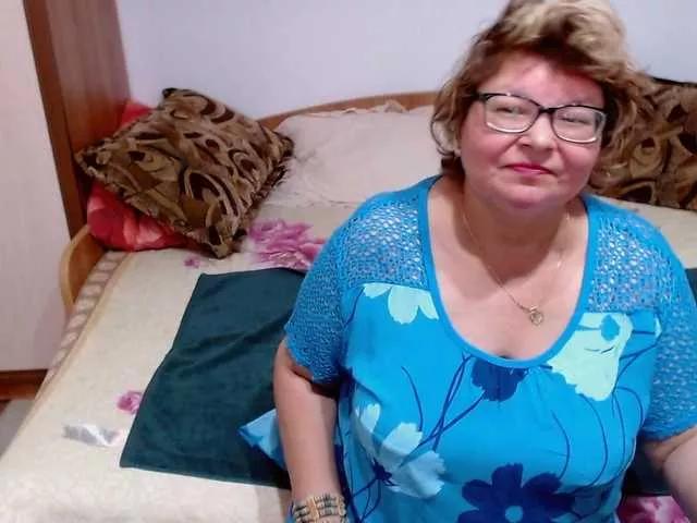SweetMommaX from BongaCams