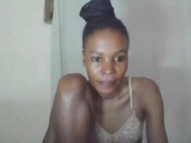 Sweetpetite254 from BongaCams