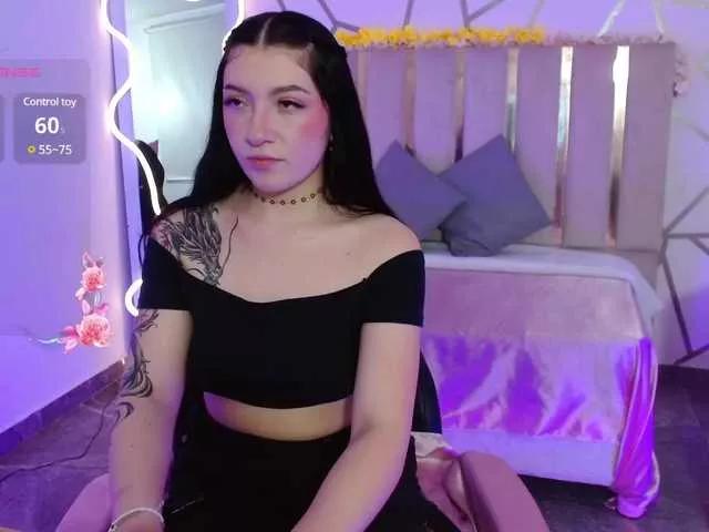 Sweett-tay from BongaCams