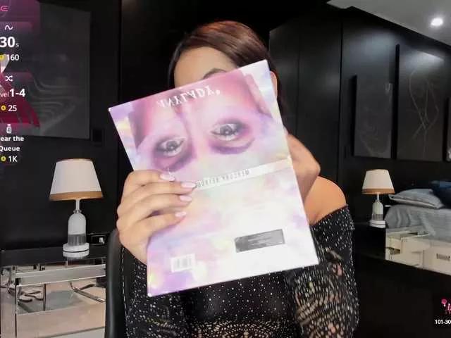 TaraHills from BongaCams