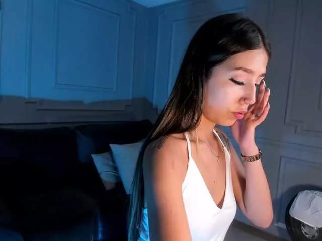 TaraLawrence from BongaCams