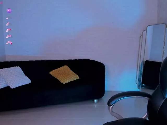 TaraLawrence from BongaCams