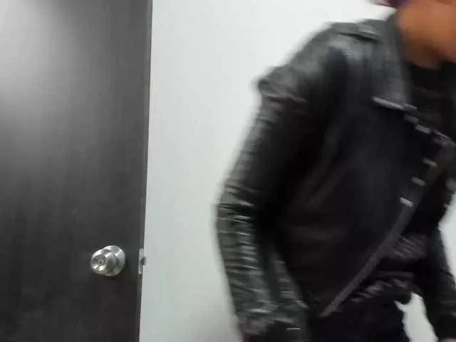 terryy-25 from BongaCams