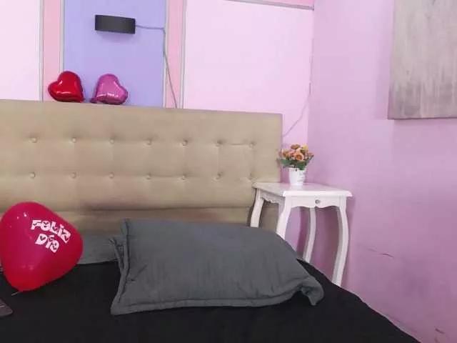 tiiny-emilly from BongaCams is Freechat