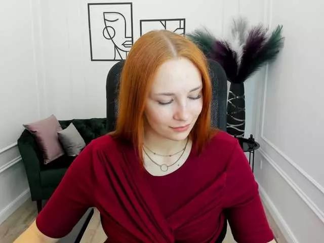 Discover our girls online shows and discover the company of countless livestreamers, with stunning shapes, sex toys and more.