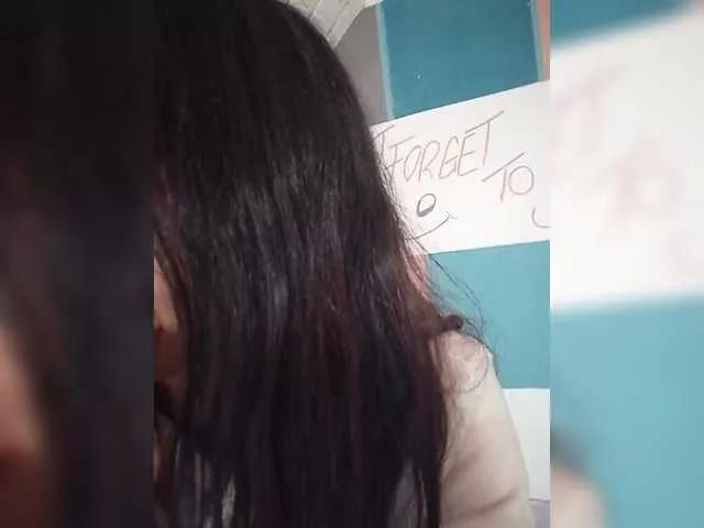 TitiAnnah from BongaCams