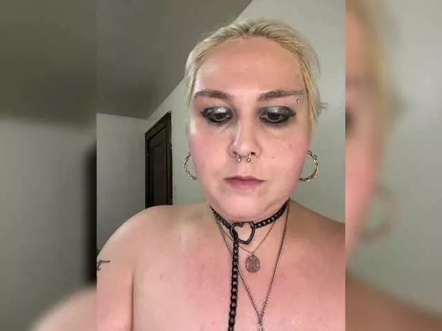 ToxxicDestiny666 from BongaCams