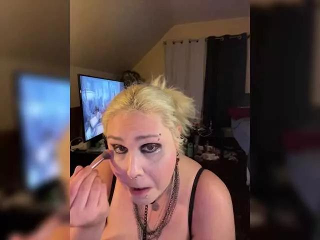ToxxicDestiny666 from BongaCams