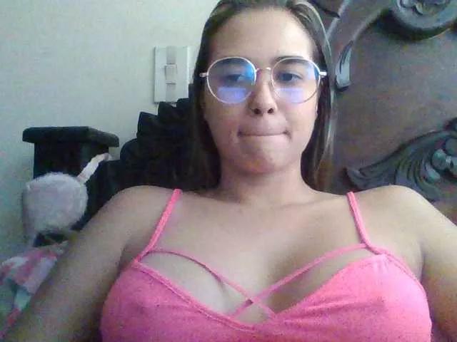 trianabell from BongaCams is Freechat