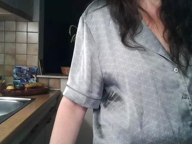 UllimOhi from BongaCams