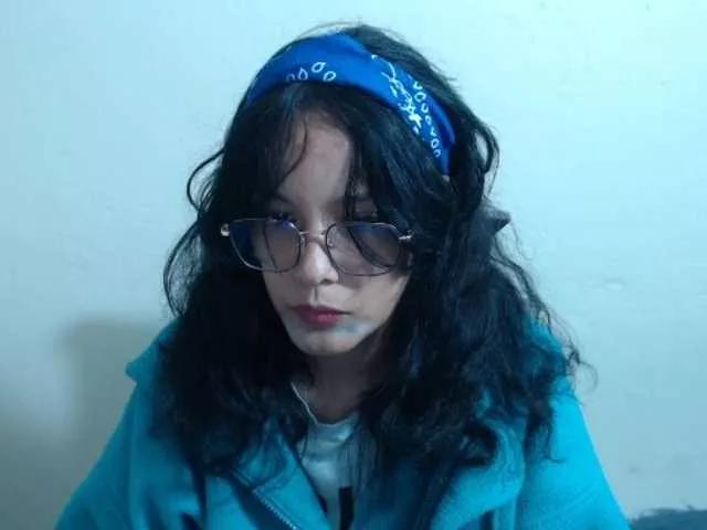 valak133 from BongaCams