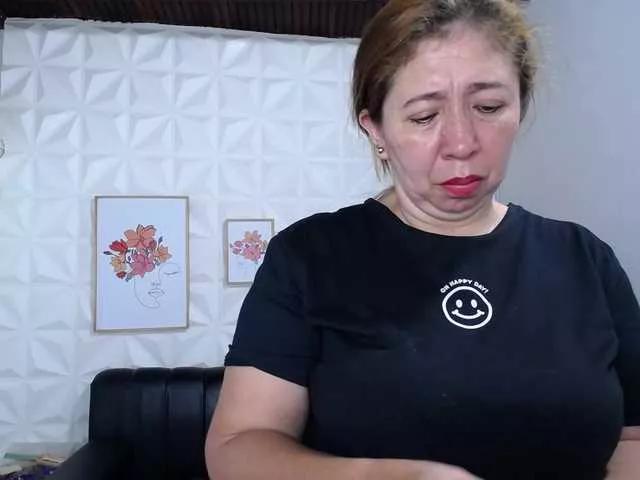 Valentina-mature from BongaCams is Freechat