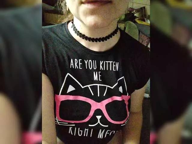 Vikki-vik from BongaCams